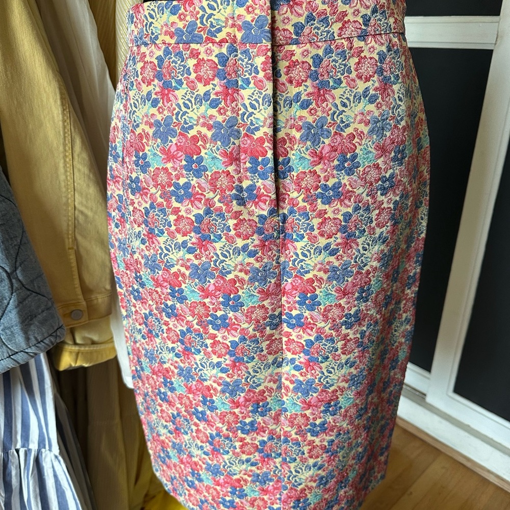 BCBGMaxAzria Skirt - Picture 3 of 7